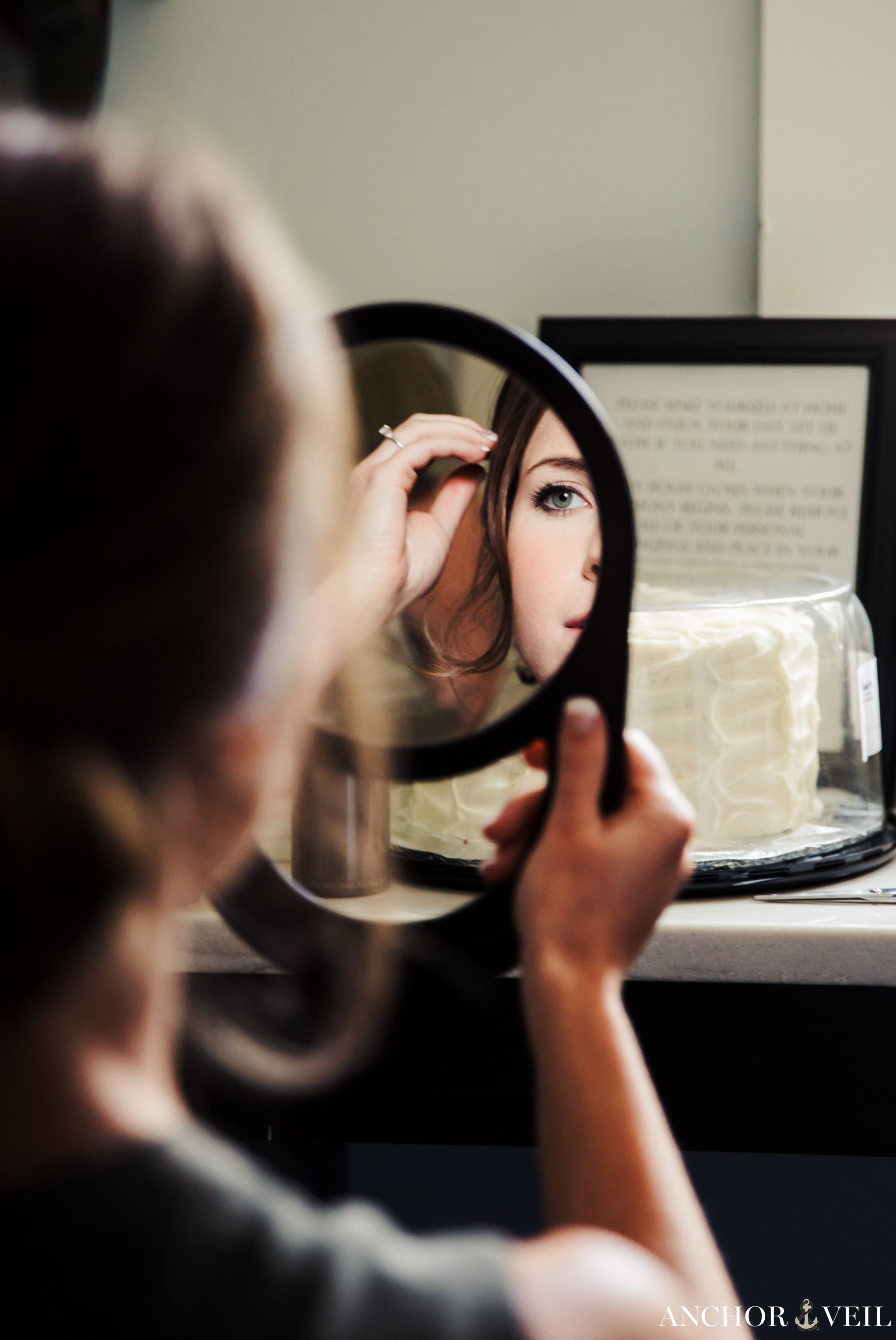 bride's eye through the mirror