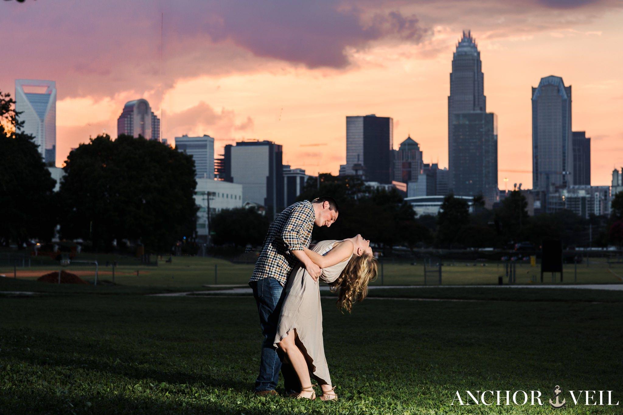 charlotte wedding photographers with the skyline