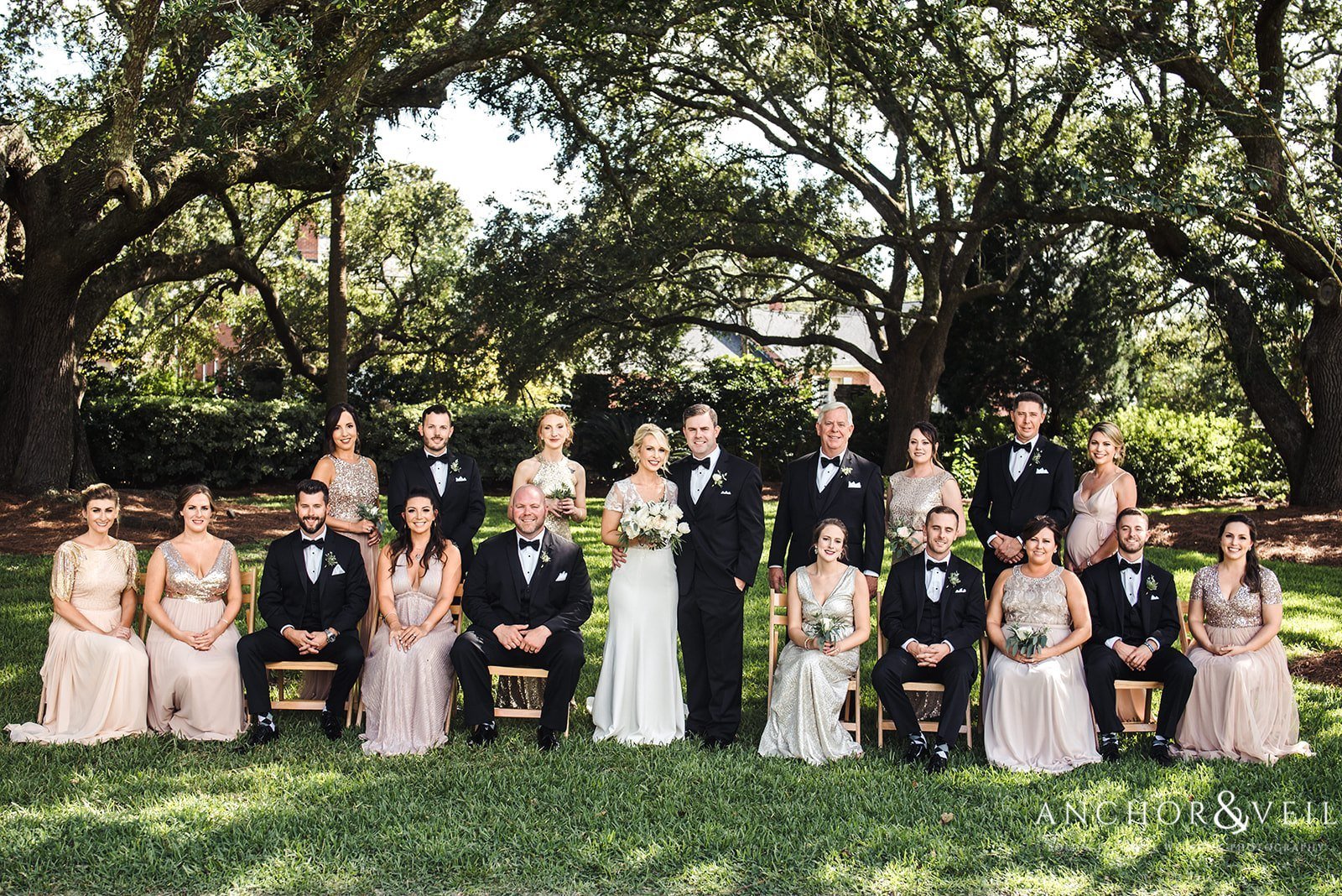 The bridal party at the Lowndes Grove Plantation Wedding